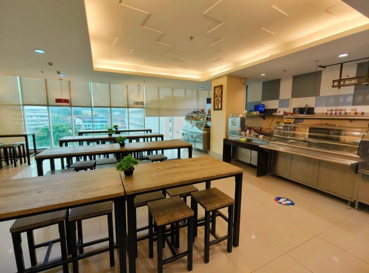 Greenwindows Hotel Davao City Eksteriør bilde