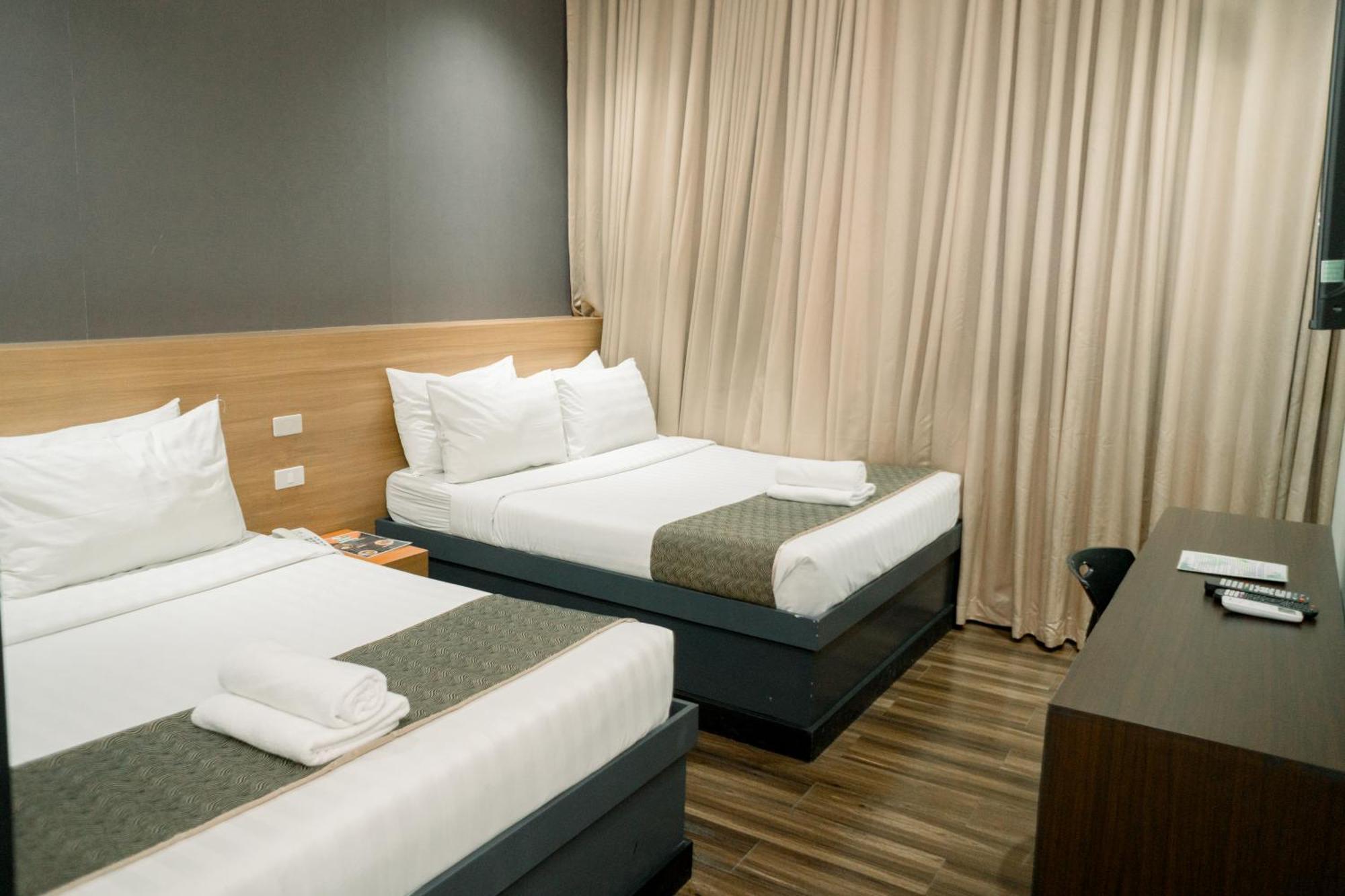 Greenwindows Hotel Davao City Eksteriør bilde
